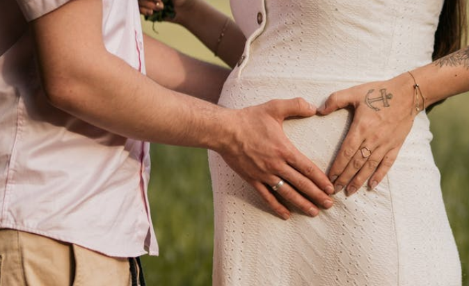 做试管婴儿是自己老公的精子吗？